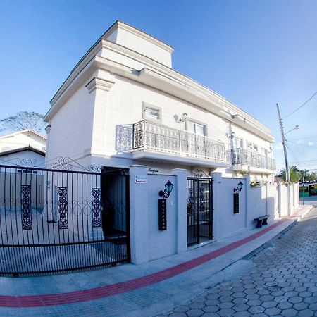 Villa Di Manu Pousada 佩尼亚 外观 照片